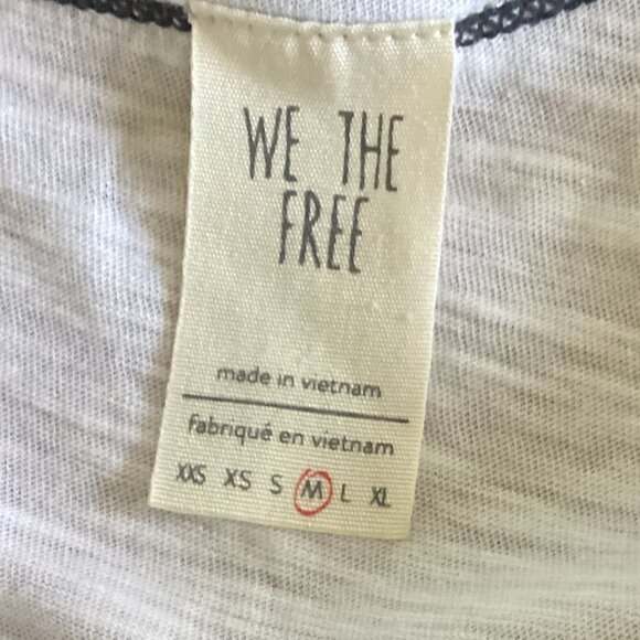 FREE PEOPLE Friday Fever Top Sz M Black & White 112A - Picture 8 of 9